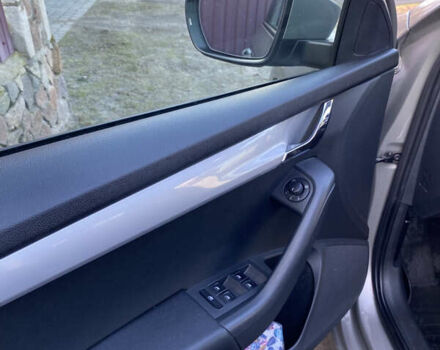 Серый Шкода Октавия, объемом двигателя 1.6 л и пробегом 330 тыс. км за 10300 $, фото 8 на Automoto.ua