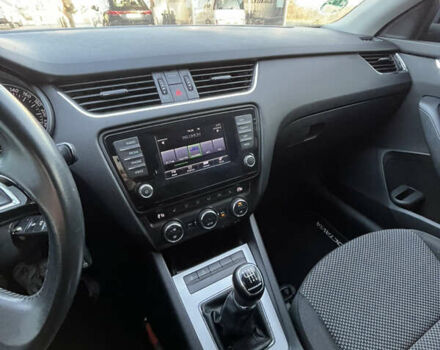 Серый Шкода Октавия, объемом двигателя 1.6 л и пробегом 259 тыс. км за 10199 $, фото 13 на Automoto.ua