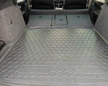 Серый Шкода Октавия, объемом двигателя 1.97 л и пробегом 143 тыс. км за 14577 $, фото 23 на Automoto.ua