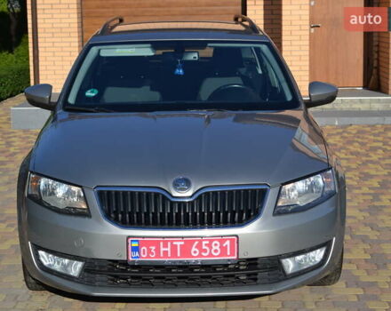 Серый Шкода Октавия, объемом двигателя 2 л и пробегом 228 тыс. км за 12500 $, фото 3 на Automoto.ua