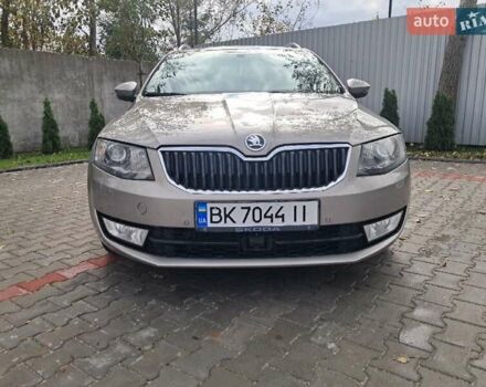 Шкода Октавія 2014 у Костополе на Automoto.ua Сірий Шкода Октавія, об'ємом двигуна 1.97 л та пробігом 364 тис. км за 11600 $, фото 1 на Automoto.ua