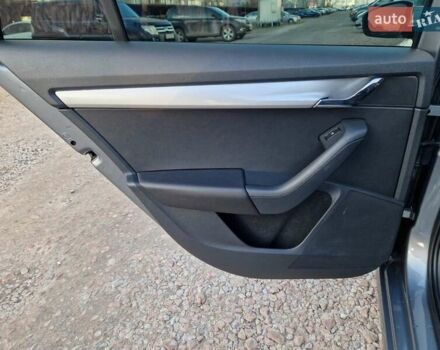 Серый Шкода Октавия, объемом двигателя 1.8 л и пробегом 235 тыс. км за 14500 $, фото 38 на Automoto.ua