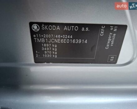 Серый Шкода Октавия, объемом двигателя 2 л и пробегом 316 тыс. км за 11700 $, фото 3 на Automoto.ua