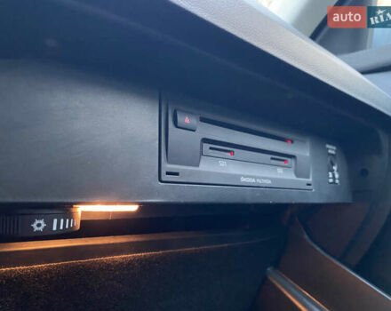 Сірий Шкода Октавія, об'ємом двигуна 2 л та пробігом 225 тис. км за 12200 $, фото 42 на Automoto.ua