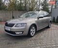 Шкода Октавія 2014 у Костополе на Automoto.ua Сірий Шкода Октавія, об'ємом двигуна 1.97 л та пробігом 364 тис. км за 11600 $, фото 5 на Automoto.ua
