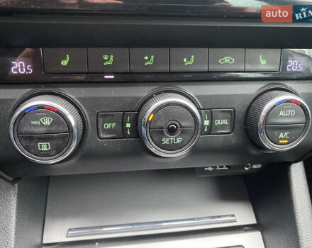 Сірий Шкода Октавія, об'ємом двигуна 1.6 л та пробігом 256 тис. км за 9300 $, фото 9 на Automoto.ua