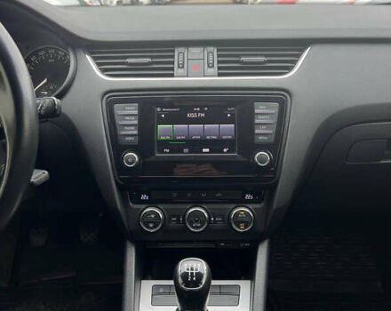 Серый Шкода Октавия, объемом двигателя 1.6 л и пробегом 264 тыс. км за 10600 $, фото 19 на Automoto.ua