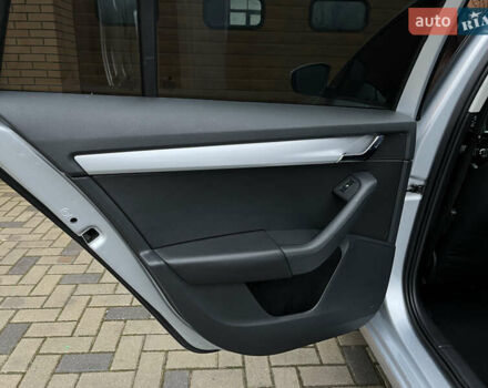 Сірий Шкода Октавія, об'ємом двигуна 1.8 л та пробігом 247 тис. км за 11350 $, фото 19 на Automoto.ua