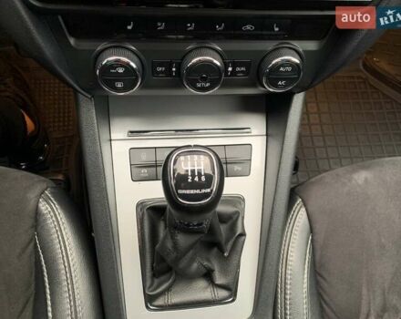 Серый Шкода Октавия, объемом двигателя 1.6 л и пробегом 276 тыс. км за 14000 $, фото 12 на Automoto.ua