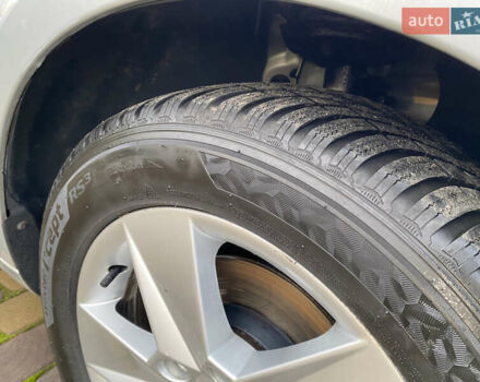 Серый Шкода Октавия, объемом двигателя 2 л и пробегом 227 тыс. км за 10700 $, фото 3 на Automoto.ua