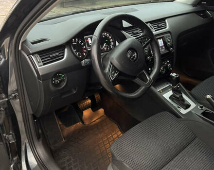 Серый Шкода Октавия, объемом двигателя 1.97 л и пробегом 268 тыс. км за 13000 $, фото 10 на Automoto.ua