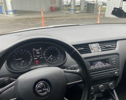 Серый Шкода Октавия, объемом двигателя 1.6 л и пробегом 270 тыс. км за 9000 $, фото 4 на Automoto.ua