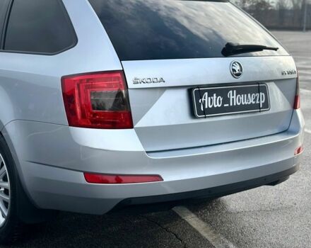 Серый Шкода Октавия, объемом двигателя 0 л и пробегом 237 тыс. км за 10300 $, фото 5 на Automoto.ua