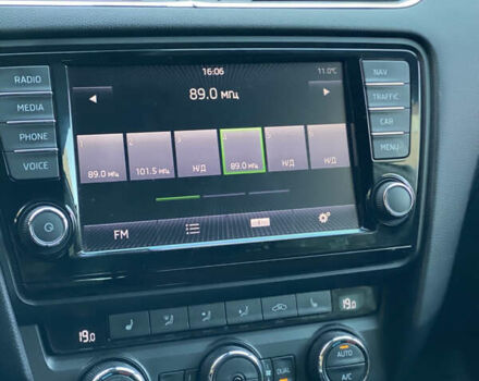 Сірий Шкода Октавія, об'ємом двигуна 2 л та пробігом 225 тис. км за 12200 $, фото 39 на Automoto.ua