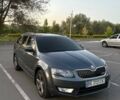 Серый Шкода Октавия, объемом двигателя 1.6 л и пробегом 302 тыс. км за 11000 $, фото 1 на Automoto.ua