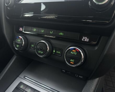 Серый Шкода Октавия, объемом двигателя 1.6 л и пробегом 180 тыс. км за 10299 $, фото 18 на Automoto.ua