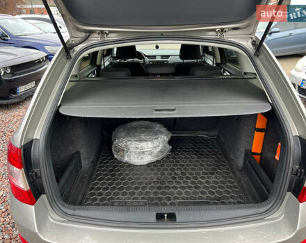 Серый Шкода Октавия, объемом двигателя 1.6 л и пробегом 264 тыс. км за 10600 $, фото 9 на Automoto.ua