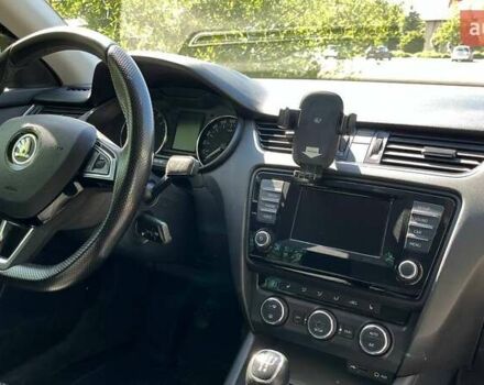 Серый Шкода Октавия, объемом двигателя 1.6 л и пробегом 292 тыс. км за 11000 $, фото 2 на Automoto.ua