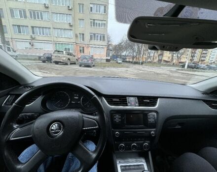 Шкода Октавия 2014 в Каменце-Подольском на Automoto.ua Серый Шкода Октавия, объемом двигателя 1.6 л и пробегом 278 тыс. км за 8999 $, фото 3 на Automoto.ua
