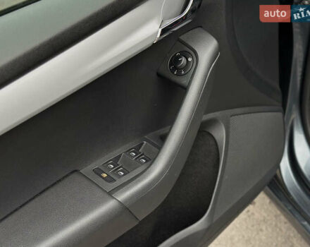 Сірий Шкода Октавія, об'ємом двигуна 1.6 л та пробігом 286 тис. км за 10999 $, фото 25 на Automoto.ua