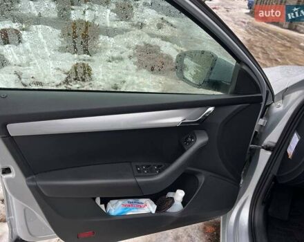 Серый Шкода Октавия, объемом двигателя 1.6 л и пробегом 370 тыс. км за 9500 $, фото 9 на Automoto.ua