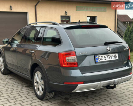 Серый Шкода Октавия, объемом двигателя 2 л и пробегом 262 тыс. км за 15750 $, фото 2 на Automoto.ua