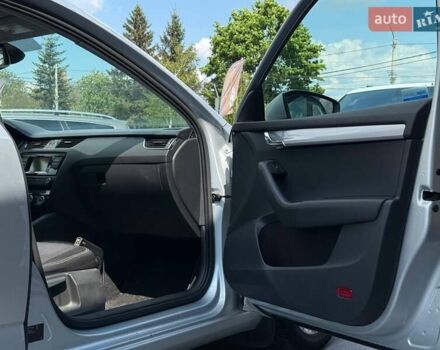 Серый Шкода Октавия, объемом двигателя 1.6 л и пробегом 293 тыс. км за 9796 $, фото 44 на Automoto.ua