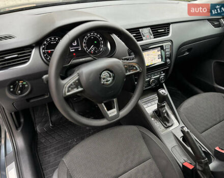 Серый Шкода Октавия, объемом двигателя 2 л и пробегом 262 тыс. км за 15750 $, фото 17 на Automoto.ua