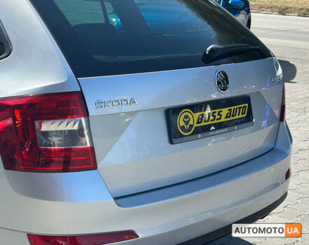 Серый Шкода Октавия, объемом двигателя 1.6 л и пробегом 299 тыс. км за 11000 $, фото 6 на Automoto.ua
