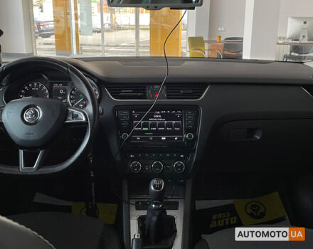 Серый Шкода Октавия, объемом двигателя 1.6 л и пробегом 254 тыс. км за 13400 $, фото 11 на Automoto.ua