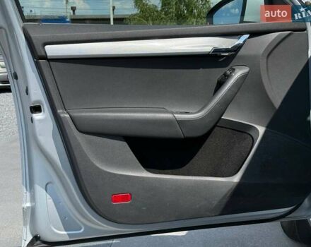 Серый Шкода Октавия, объемом двигателя 1.6 л и пробегом 293 тыс. км за 9796 $, фото 19 на Automoto.ua