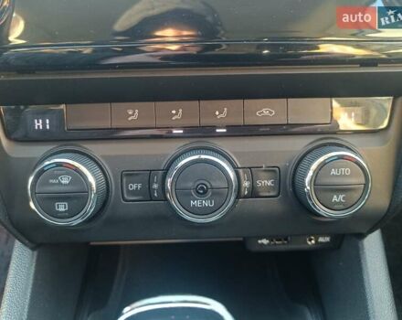 Серый Шкода Октавия, объемом двигателя 2 л и пробегом 290 тыс. км за 12499 $, фото 38 на Automoto.ua