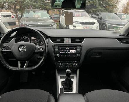 Серый Шкода Октавия, объемом двигателя 2 л и пробегом 239 тыс. км за 12500 $, фото 9 на Automoto.ua