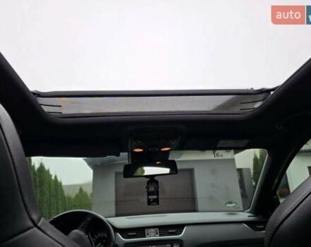 Сірий Шкода Октавія, об'ємом двигуна 2 л та пробігом 245 тис. км за 9333 $, фото 1 на Automoto.ua