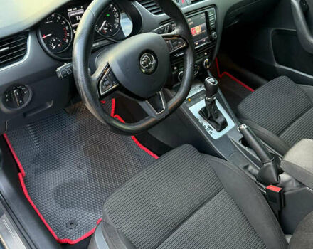 Сірий Шкода Октавія, об'ємом двигуна 1.6 л та пробігом 230 тис. км за 12100 $, фото 10 на Automoto.ua