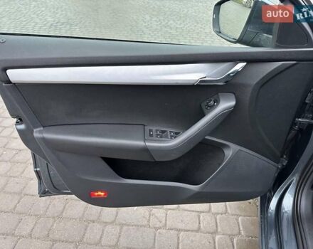 Серый Шкода Октавия, объемом двигателя 2 л и пробегом 229 тыс. км за 11750 $, фото 16 на Automoto.ua