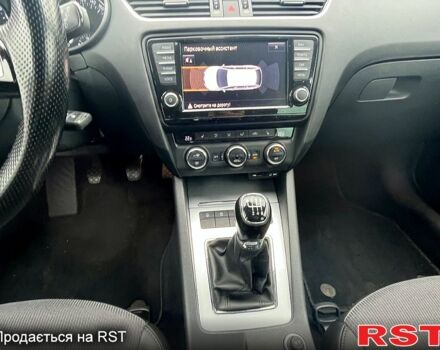 Серый Шкода Октавия, объемом двигателя 2 л и пробегом 239 тыс. км за 12500 $, фото 11 на Automoto.ua