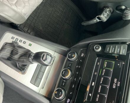 Серый Шкода Октавия, объемом двигателя 2 л и пробегом 269 тыс. км за 13300 $, фото 19 на Automoto.ua