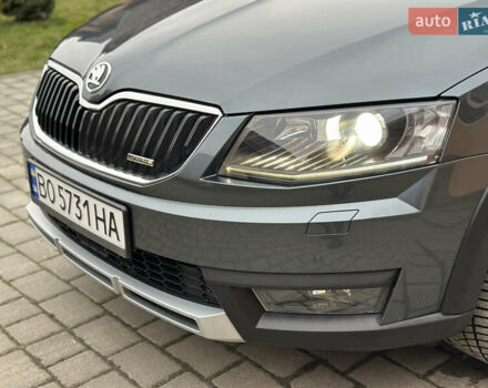 Серый Шкода Октавия, объемом двигателя 2 л и пробегом 262 тыс. км за 15750 $, фото 10 на Automoto.ua