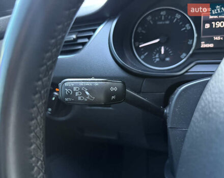 Серый Шкода Октавия, объемом двигателя 1.8 л и пробегом 236 тыс. км за 12700 $, фото 45 на Automoto.ua