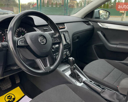 Серый Шкода Октавия, объемом двигателя 1.6 л и пробегом 305 тыс. км за 11600 $, фото 7 на Automoto.ua