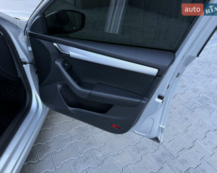 Серый Шкода Октавия, объемом двигателя 1.8 л и пробегом 236 тыс. км за 12700 $, фото 51 на Automoto.ua