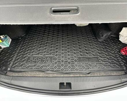 Сірий Шкода Октавія, об'ємом двигуна 1.6 л та пробігом 266 тис. км за 12000 $, фото 13 на Automoto.ua