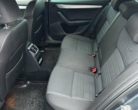 Серый Шкода Октавия, объемом двигателя 2 л и пробегом 229 тыс. км за 11750 $, фото 15 на Automoto.ua