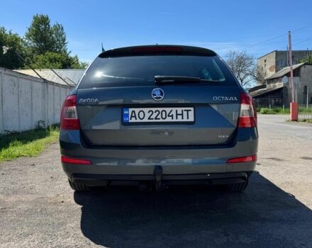 Сірий Шкода Октавія, об'ємом двигуна 2 л та пробігом 300 тис. км за 13000 $, фото 3 на Automoto.ua