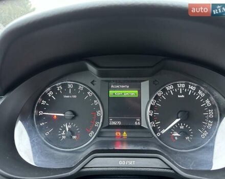Серый Шкода Октавия, объемом двигателя 2 л и пробегом 229 тыс. км за 11750 $, фото 20 на Automoto.ua