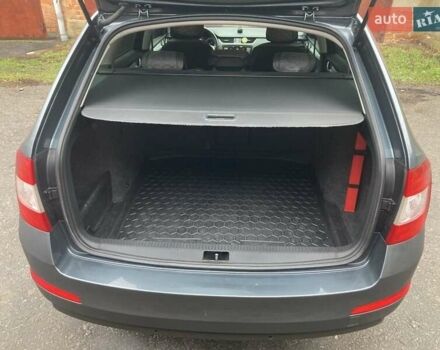 Серый Шкода Октавия, объемом двигателя 2 л и пробегом 269 тыс. км за 13300 $, фото 13 на Automoto.ua