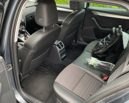 Серый Шкода Октавия, объемом двигателя 1.97 л и пробегом 230 тыс. км за 15000 $, фото 12 на Automoto.ua