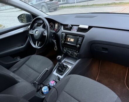 Серый Шкода Октавия, объемом двигателя 1.6 л и пробегом 275 тыс. км за 10200 $, фото 9 на Automoto.ua