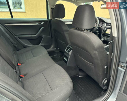 Серый Шкода Октавия, объемом двигателя 2 л и пробегом 262 тыс. км за 15750 $, фото 23 на Automoto.ua